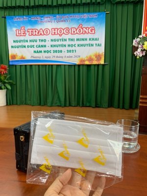 Sương's House cùng Ba Lô Túi Xách đồng hành khuyến học khuyến tài tại Lễ trao học bổng phường 2, quận 11, TPHCM