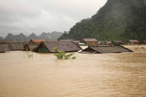 Hướng về miền Trung Suong's House cùng đoàn tham gia cứu trợ mùa lũ lịch sử 2020 tại Quảng Trị, Thừa Thiên Huế